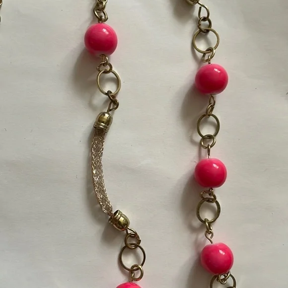 Necklace 💛(2/$15)💛 - Picture 2 of 3